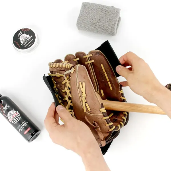 Eagle Glove Break in Kit - Glove Oil (8.45oz), Conditioner (3.38oz), Wrap, Mallet, Applicator & Cloth, 6-Pieces Set for Baseball Gloves, Softball Gloves