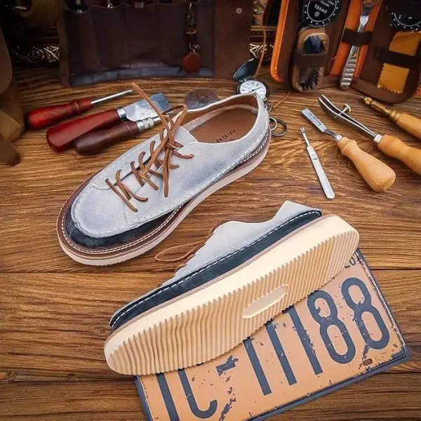 Men's Casual Stitching Design Anti-suede Brushed Leather Shoes Soft Sole Breathable Loose Flat Sole Suitable for Daily Wear Commuting