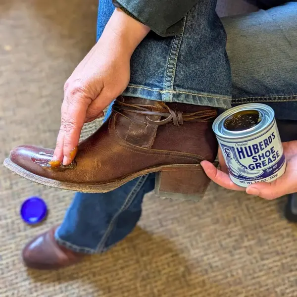 Huberd's Shoe Grease 7.5 oz, Leather Conditioner and Waterproofer for Boots, Shoes, Saddles, and Gear. Beeswax and Pine Tar Formula. Since 1921.