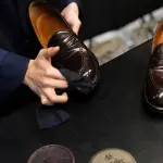 SAPHIR Medaille d’Or Mirror Gloss - Natural Wax Polish for Leather Shoes & Boots